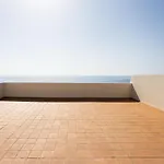 Modern 2bedroom Seaviews & Wifi