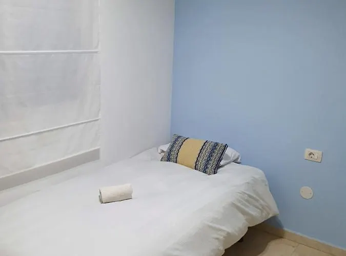 Modern 2bedroom Seaviews & Wifi Apartament