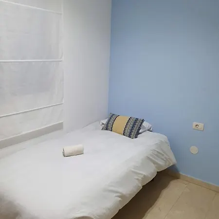Modern 2bedroom Seaviews & Wifi Apartment