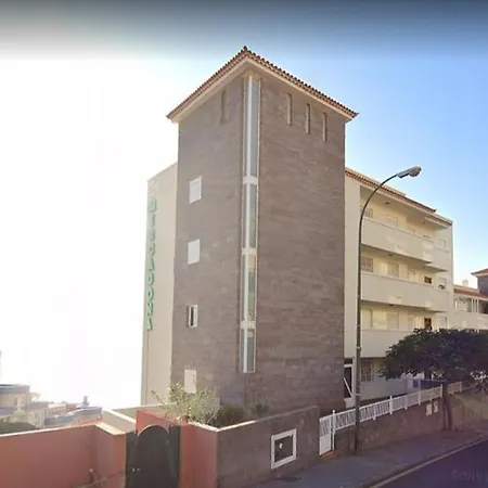 Modern 2bedroom Seaviews & Wifi *