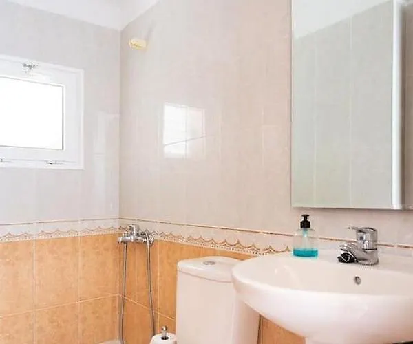 Modern 2bedroom Seaviews & Wifi *