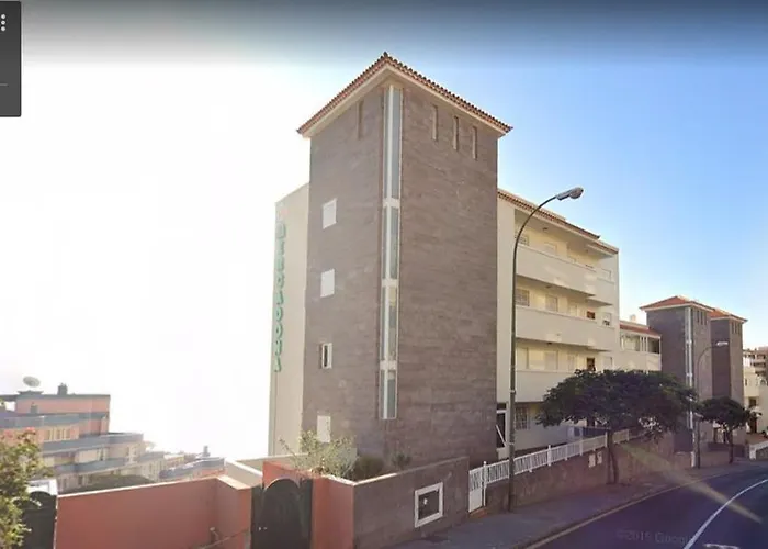 Modern 2bedroom Seaviews & Wifi *